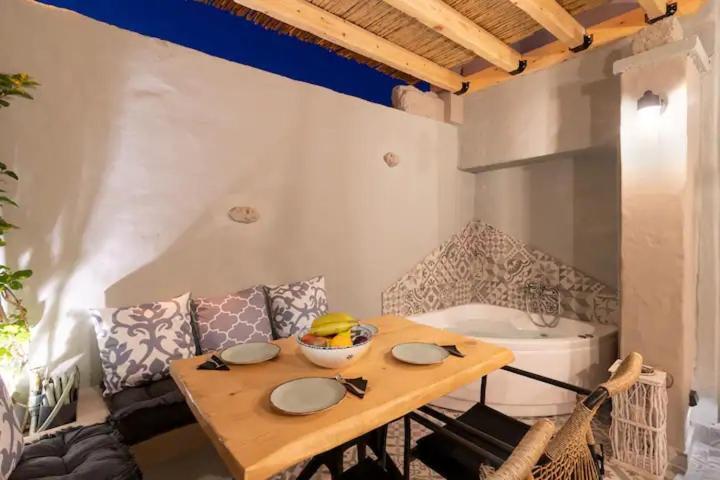 Kyrangelo Traditional House With Outdoor Jacuzzi Koskinou  Exteriör bild